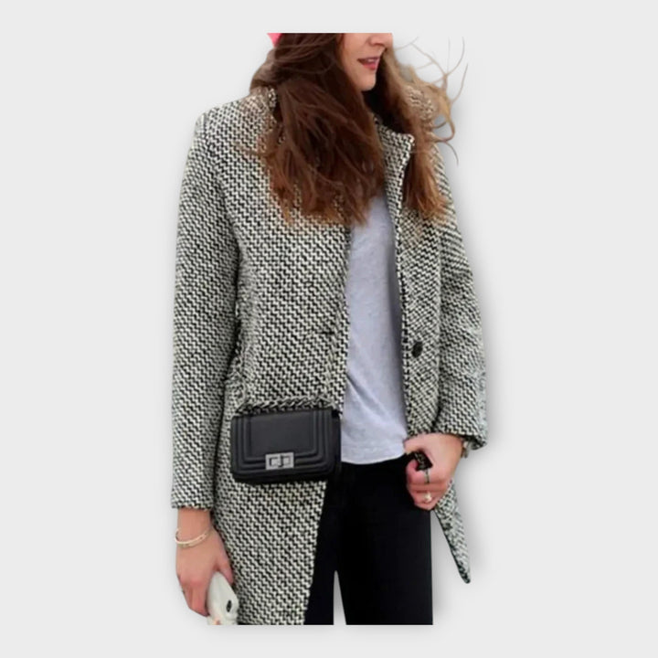 Elegantní vlněný kabát s nadčasovým stylem