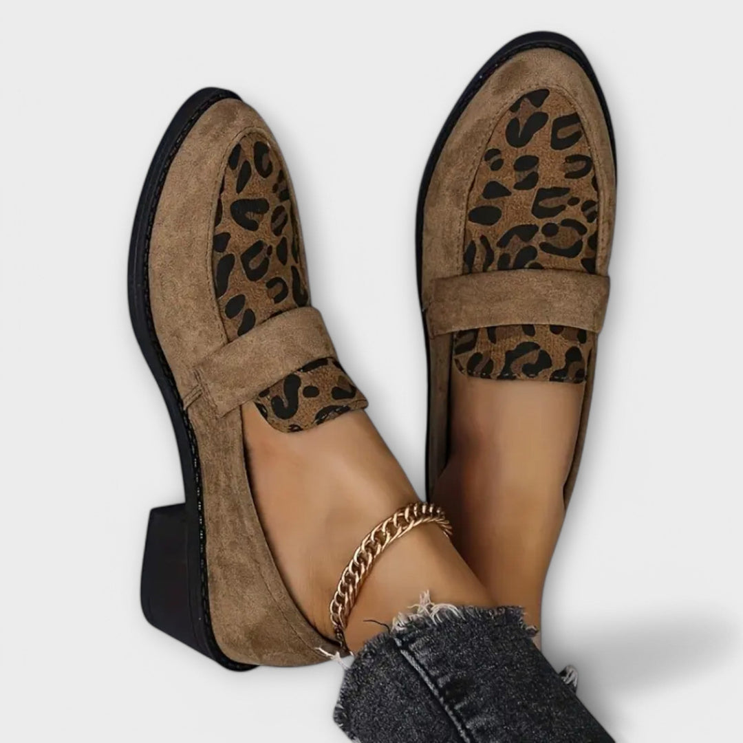Karla - Dámské elegantní boty s leopardím vzorem