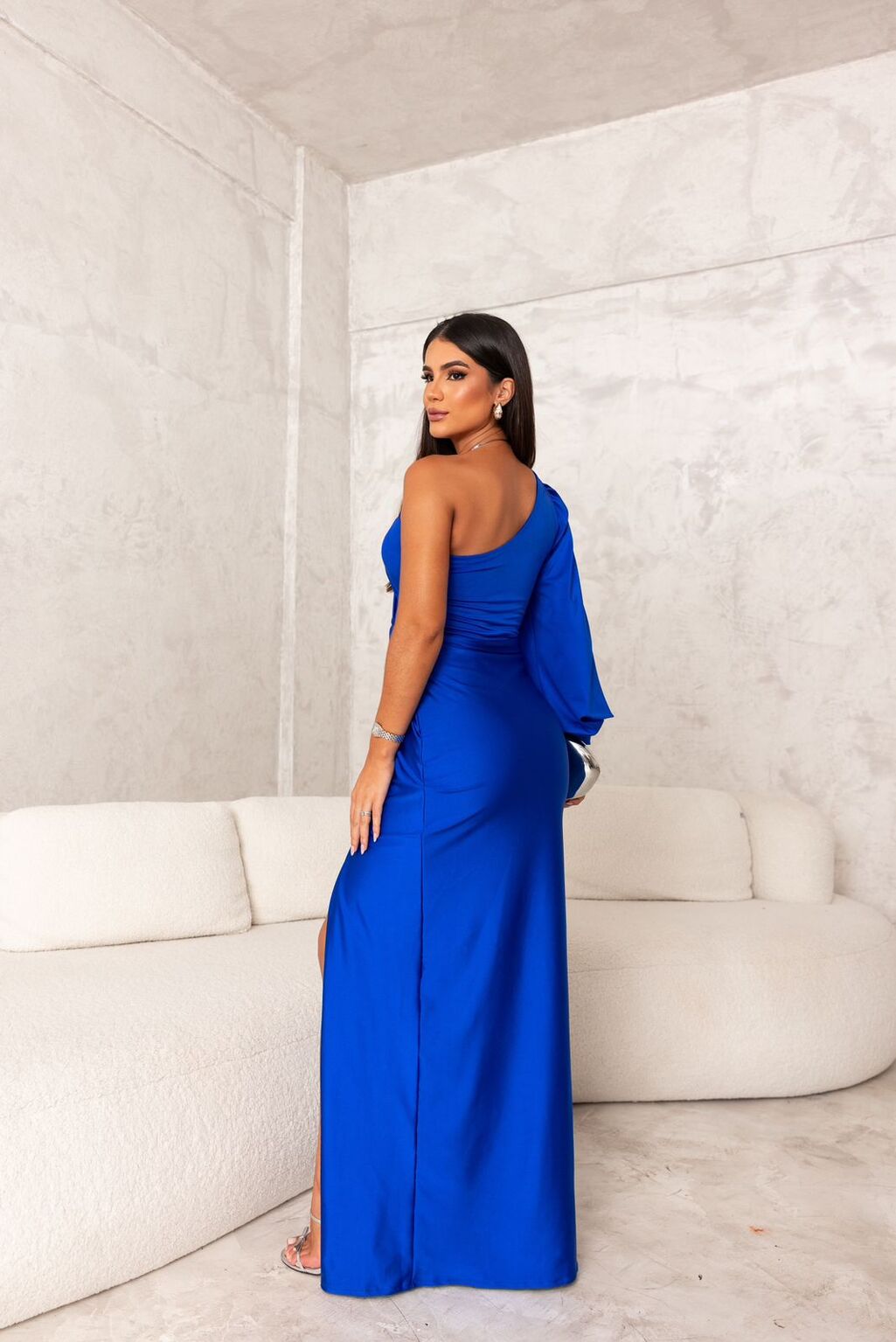 Anna - Elegantní Šaty se Siluetou