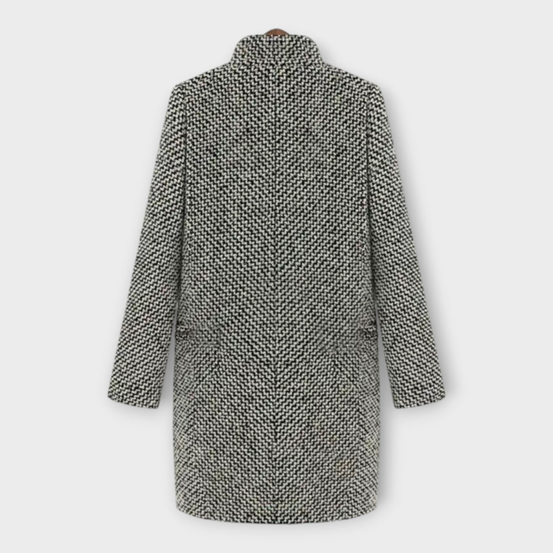 Elegantní vlněný kabát s nadčasovým stylem