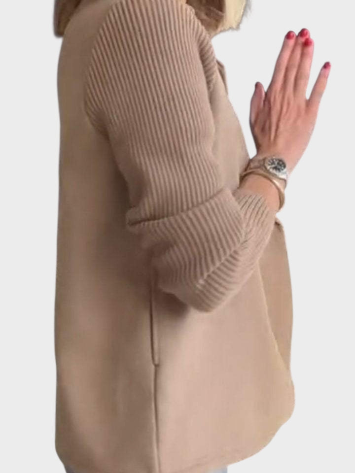 Elegantní sako s pletenými rukávy