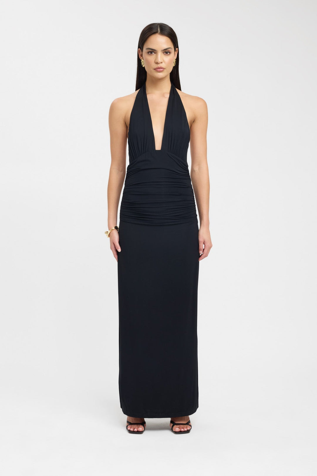 Sariah - Elegantní Maxi Šaty s Halterem