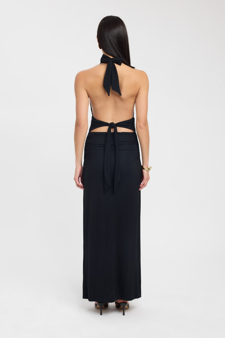 Sariah - Elegantní Maxi Šaty s Halterem
