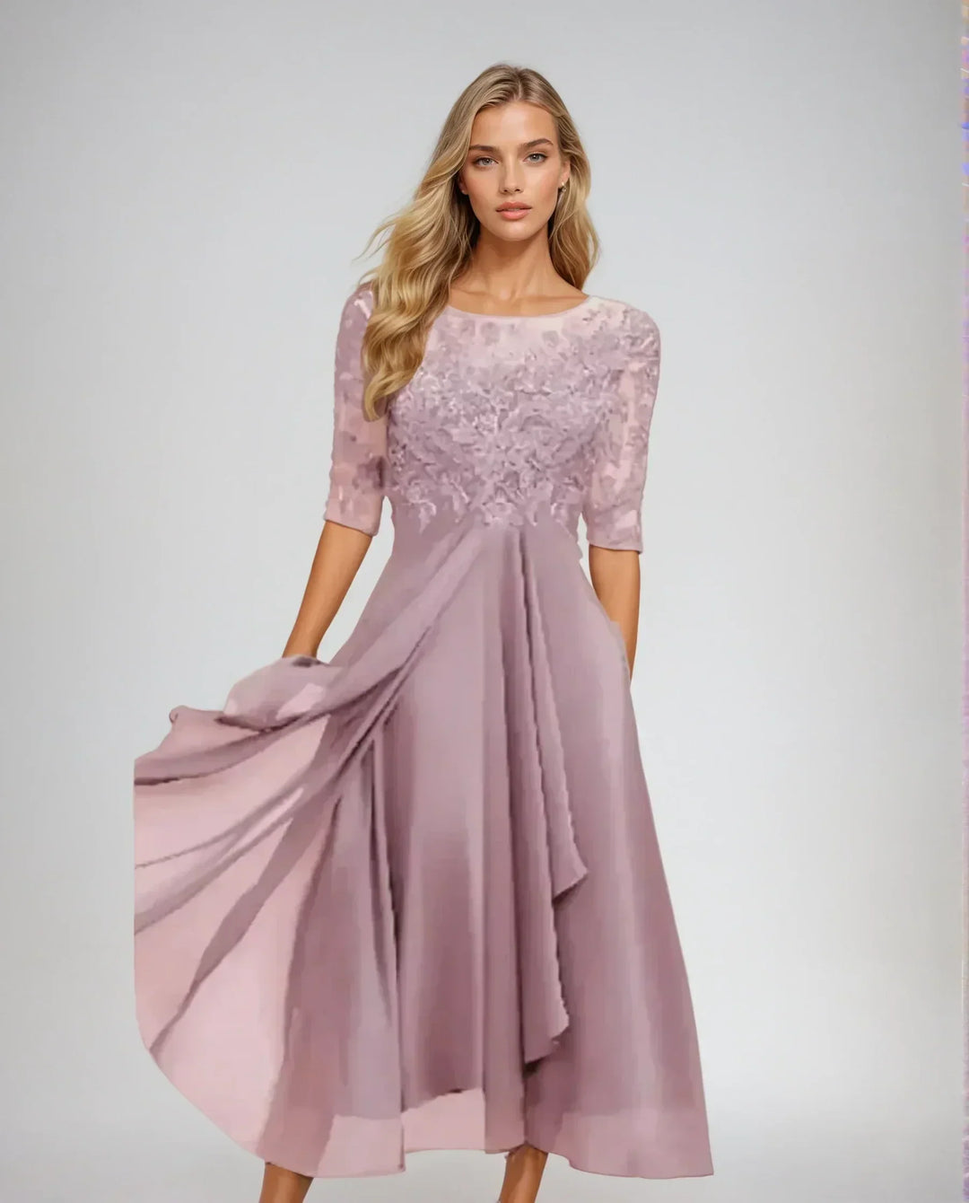 Margarita - Elegantní krajková večerní šaty