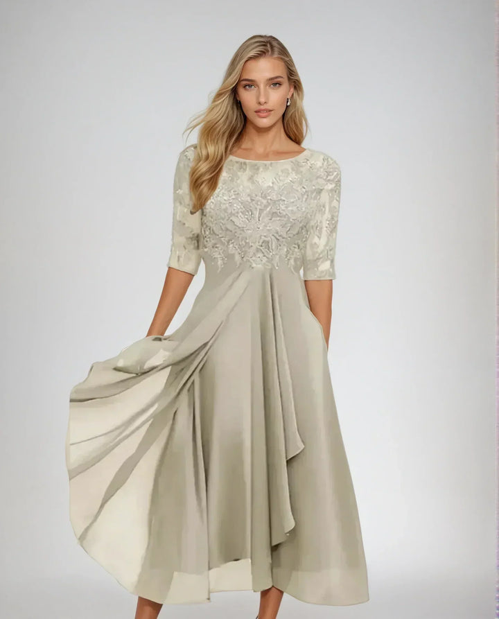 Margarita - Elegantní krajková večerní šaty