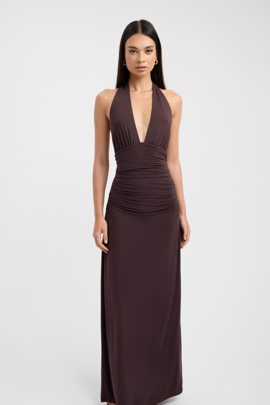 Sariah - Elegantní Maxi Šaty s Halterem