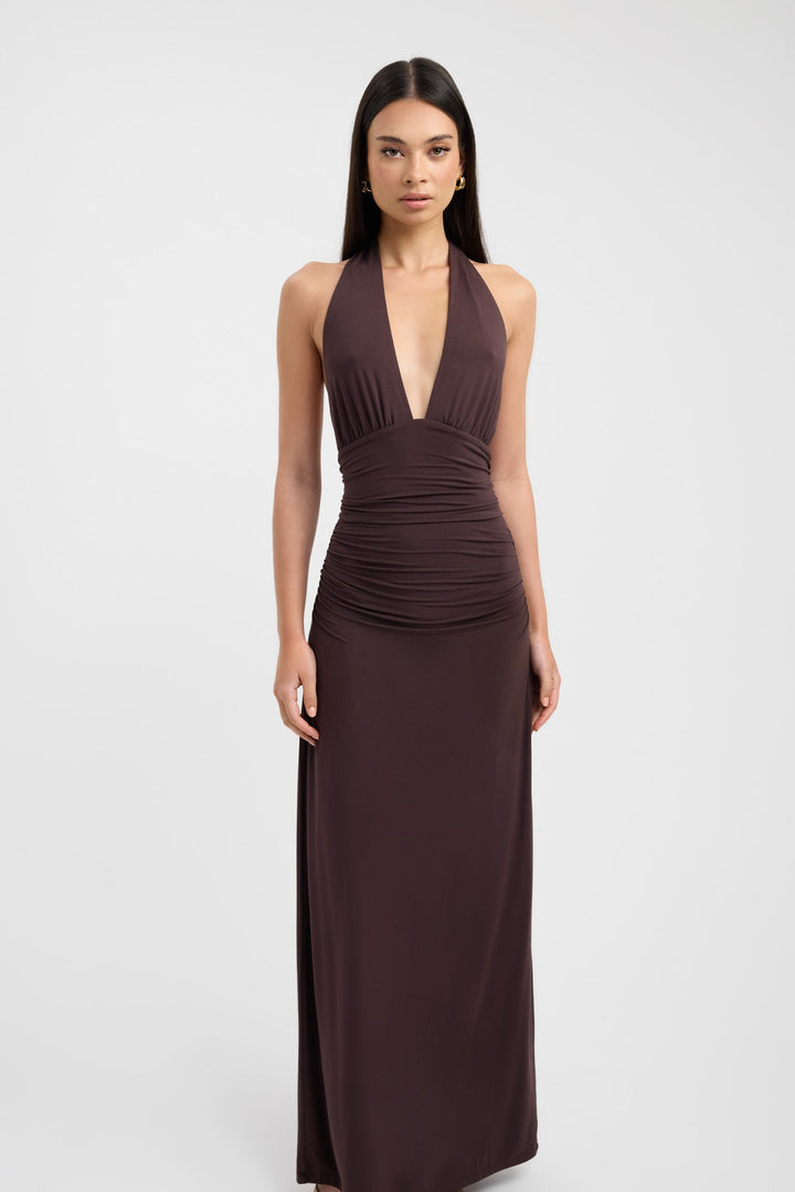 Sariah - Elegantní Maxi Šaty s Halterem