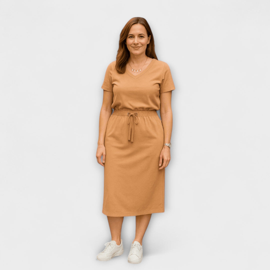 Danielle - Elegantní top s výstřihem do V a sukní