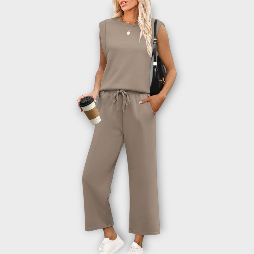 Dámský komplet – Měkký, Elegantní a Stylový